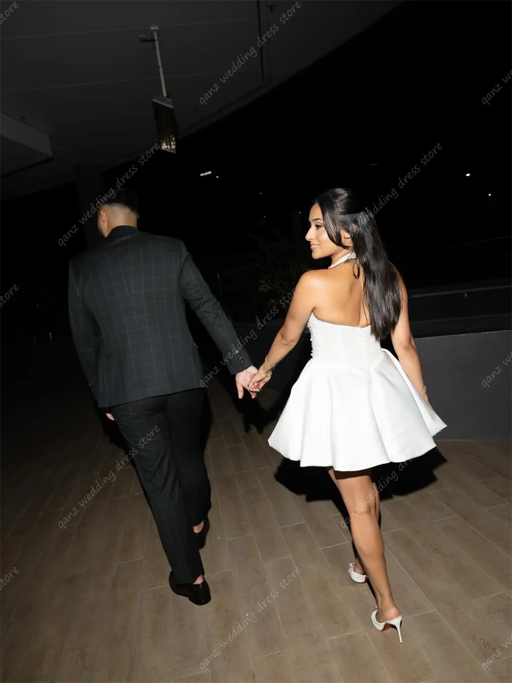 Qanz White Satin Wedding Dress Halter Neck Sleeveless Mini Vestidos De Novia Short A Line Backless Robe De Mariée Customized