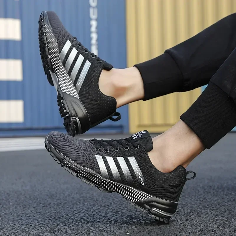 Men Casual Shoes Sneakers Breathable Mesh Fashions Running Sports Shoes Unisex Big Size Shoes for Women Walking Jogging Speaker