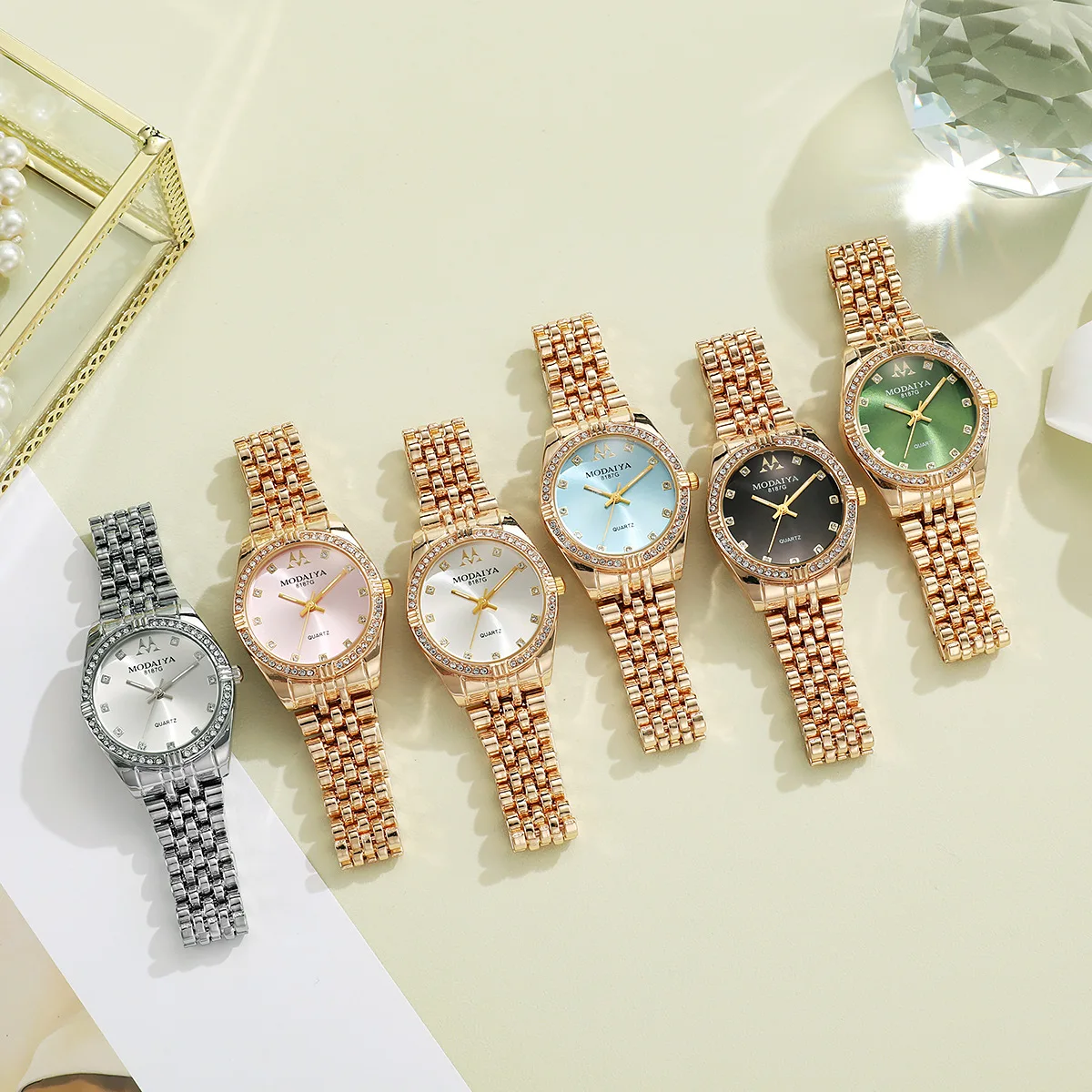 Женские новые модные простые дизайнерские кварцевые часы с инкрустацией бриллиантами в стиле макрони в стиле ретро