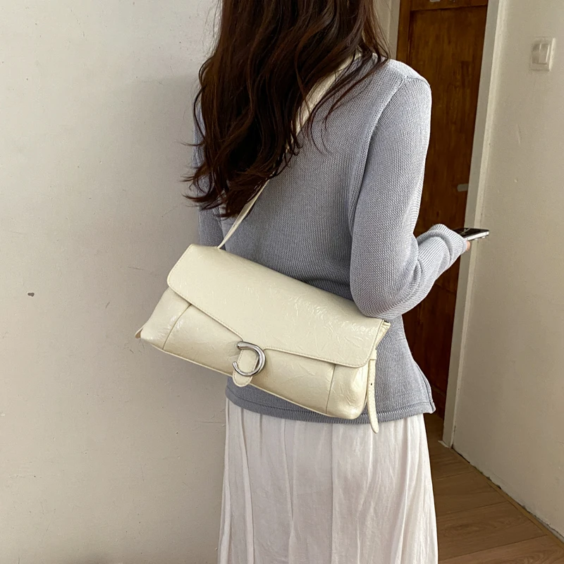 High quality and fashionable women's crossbody bag, luxurious design women's chain shoulder bag, suitable for daily use