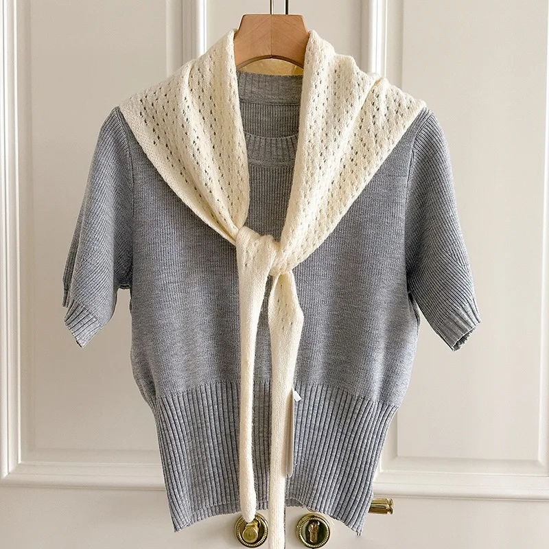 100% Wool Hollow Out Knitted Triangle Shawl Soft Breathable Mesh Knit Shoulder Wrap Lightweight Triangular Neck Cape Elegant