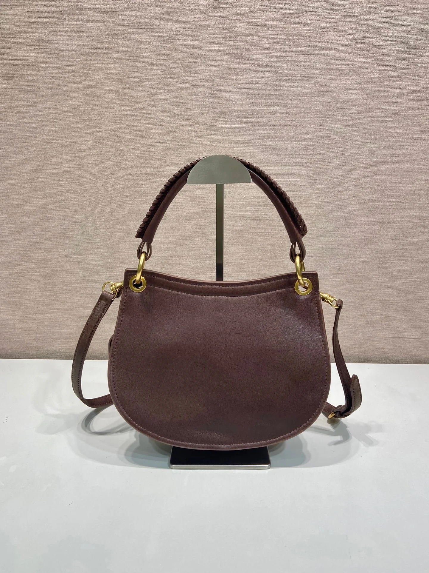 Women's Vintage Handheld Messenger Bag 2026 Autumn Winter New Belt Buckle Design Versatile Easy Matching Fashion Accessory