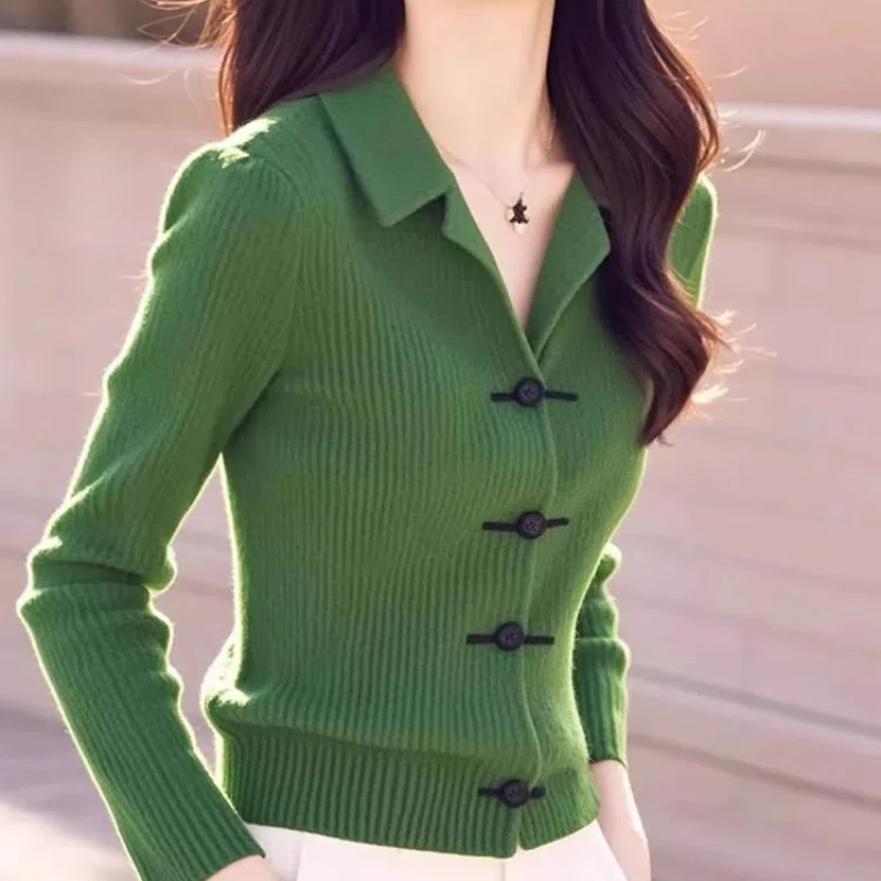 

2024 Autumn and Winter New Temperament Cardigan Tops High-end New Chinese Style National Style Buttoned Sweater for Women