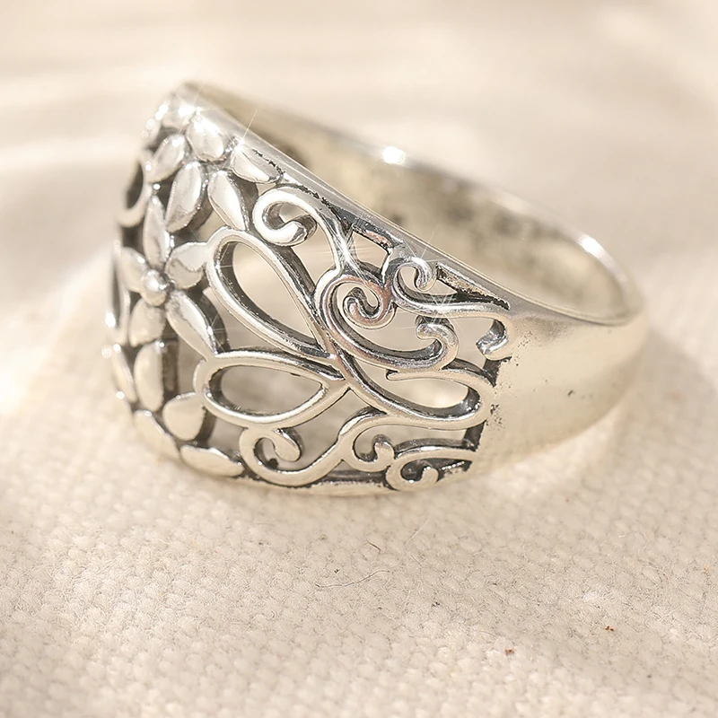 Vintage handgeschnitzter Blumen-Damenring aus silberfarbenem Metall mit geometrischem Design für den täglichen Gebrauch, Partyschmuck, Jubiläumsgeschenk – Detail 2
