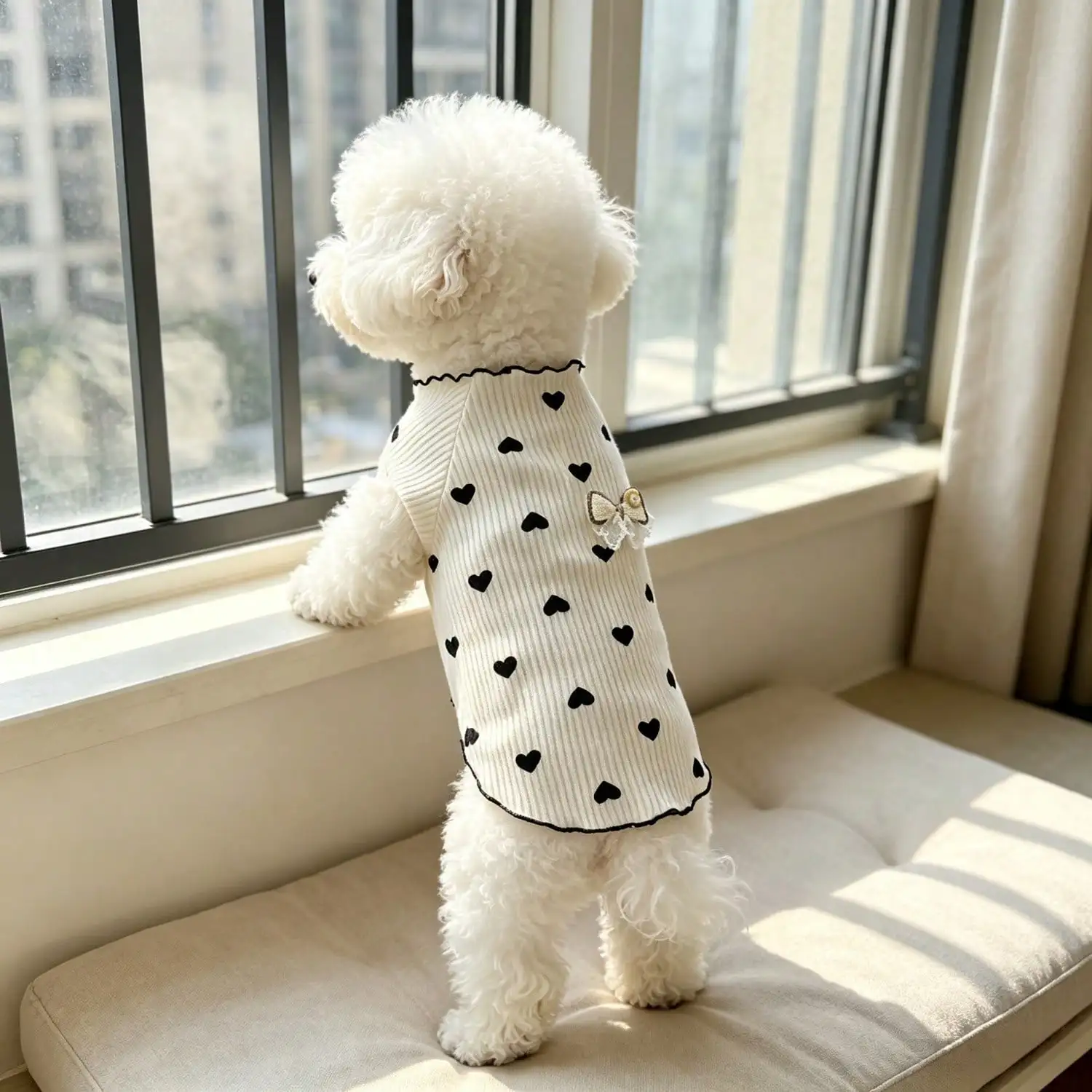 1 Stück geripptes Oberteil mit Herzmuster für kleine Hunde mit Spitzenschleife, lässiges Haustier-Shirt – Detail 2