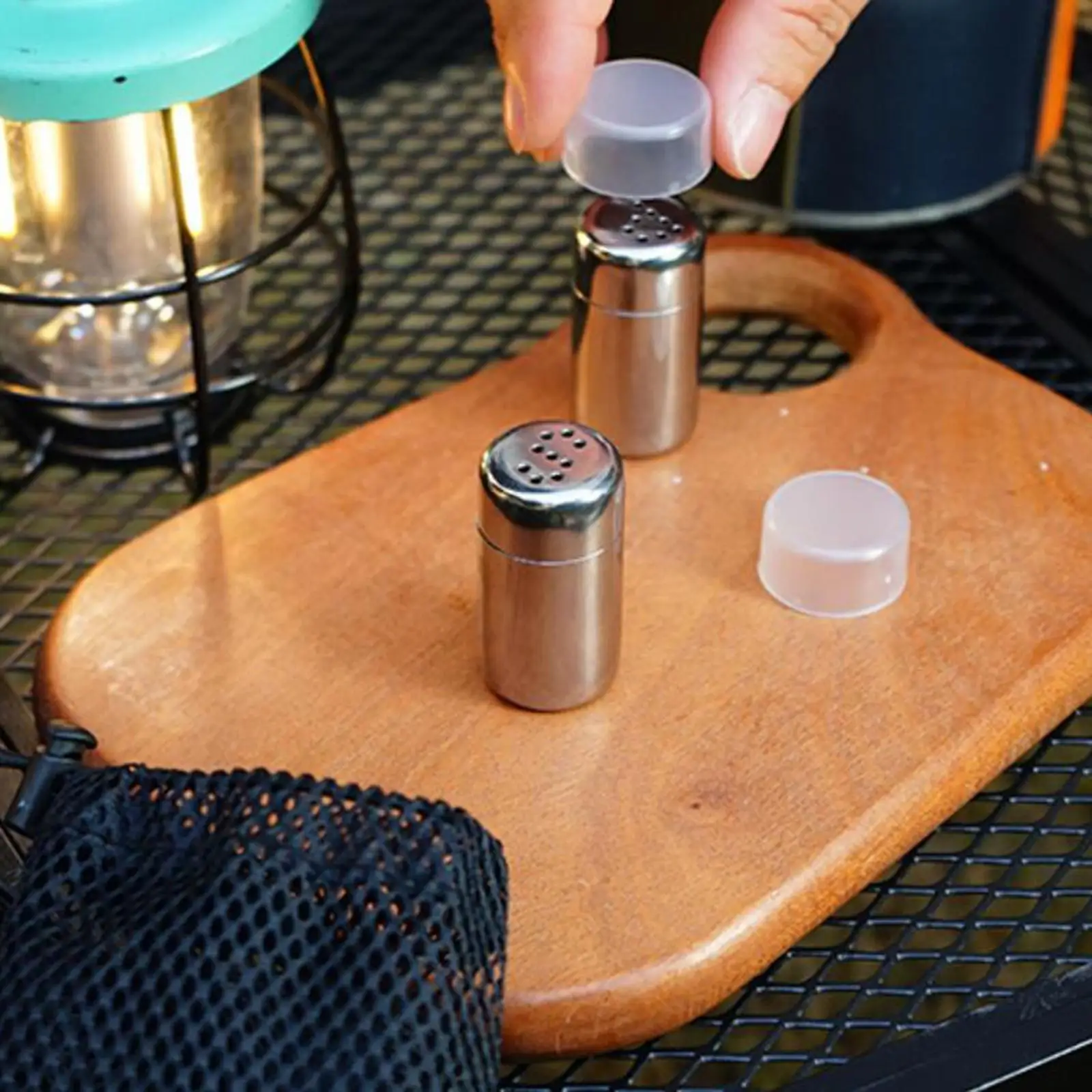 

2Pcs Camping Mini Spice Bottles with Storage Bag Versatile Pepper Storage Bottles for BBQ Outdoor Picnic Household Cooking