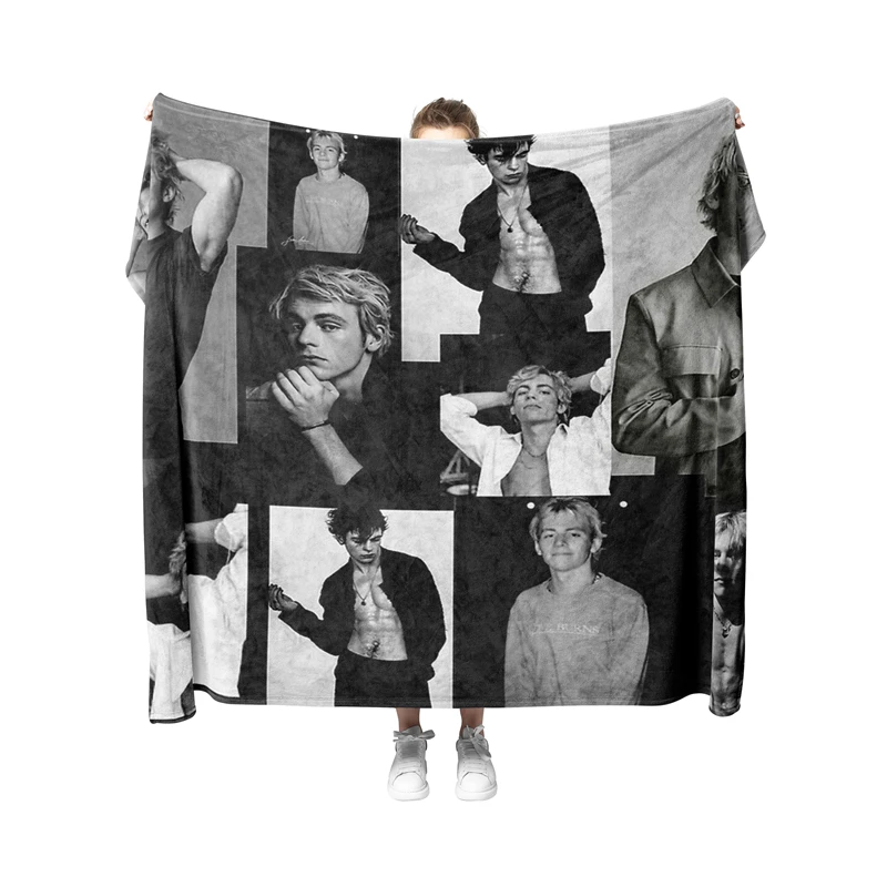 

Aertemisi Ross Lynch Photo Collage Pet Blanket for Small Medium Large Dog Cat Puppy Kitten Couch Sofa Bed