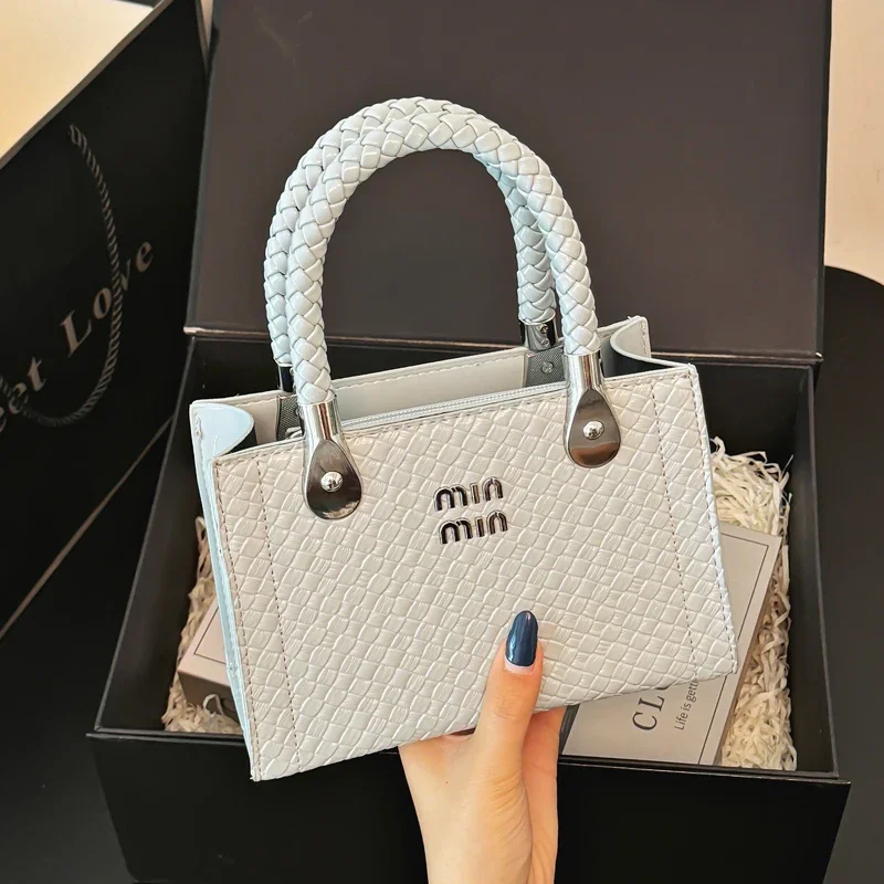 

Stylish Minimalist Commuter Crossbody Bag Women High-End Leather Vintage Messenger Purse Large Capacity Fashionable Tote Handbag