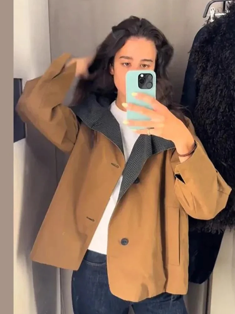เสื้อแจ็คเก็ตสีกากีแบบซิปสองด้านสำหรับผู้หญิง เสื้อแจ็คเก็ตสำหรับฤดูใบไม้ร่วง เสื้อโค้ทครอปสำหรับผู้หญิง เสื้อคลุมกันลมแบบใหม่ในหมวดเสื้อโค้ทและแจ็คเก็ต
