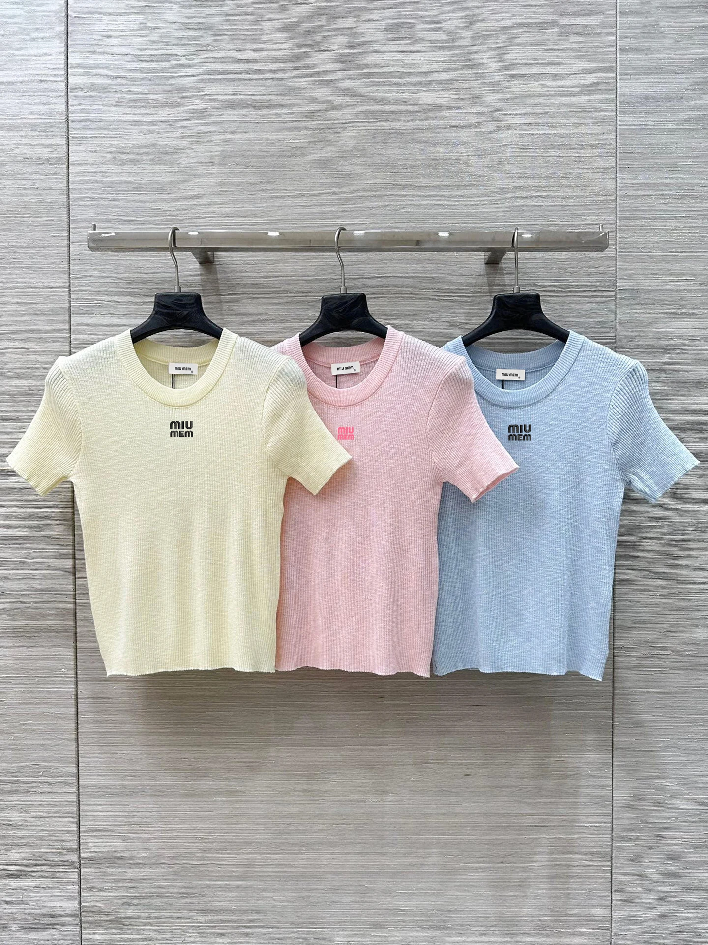 

Sweet Embroidered Letter Knit Top Women's T-irt Summer Collection Premium Quali Faionable Commute Sle Slim Fit