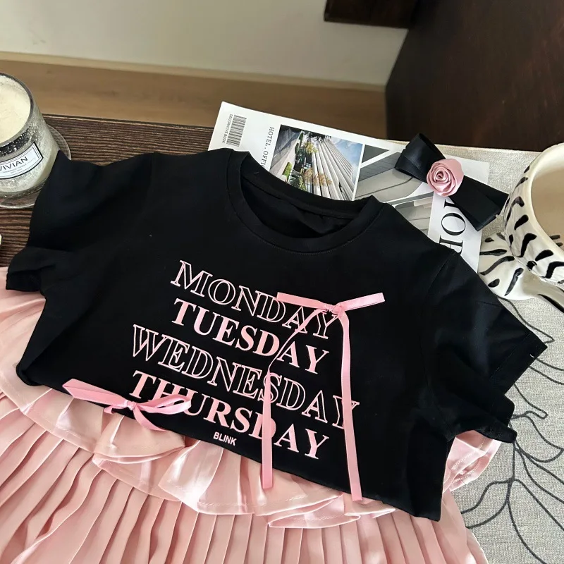 Ragazze Set 2025 Estate Nuovi bambini Indossano stile coreano Neonata Lettera stampata T-shirt a maniche corte Gonna a pieghe Set a due pezzi