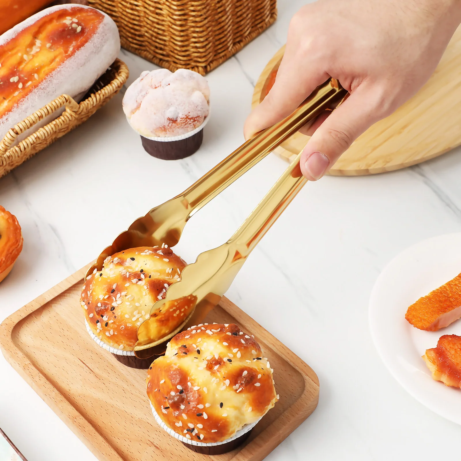 

4pcs Stainless Steel Salad Elegant Food Serving Barbecue Steak Buffet Appetizer Serving Utensils Kitchen Grilling Tongs Scallop