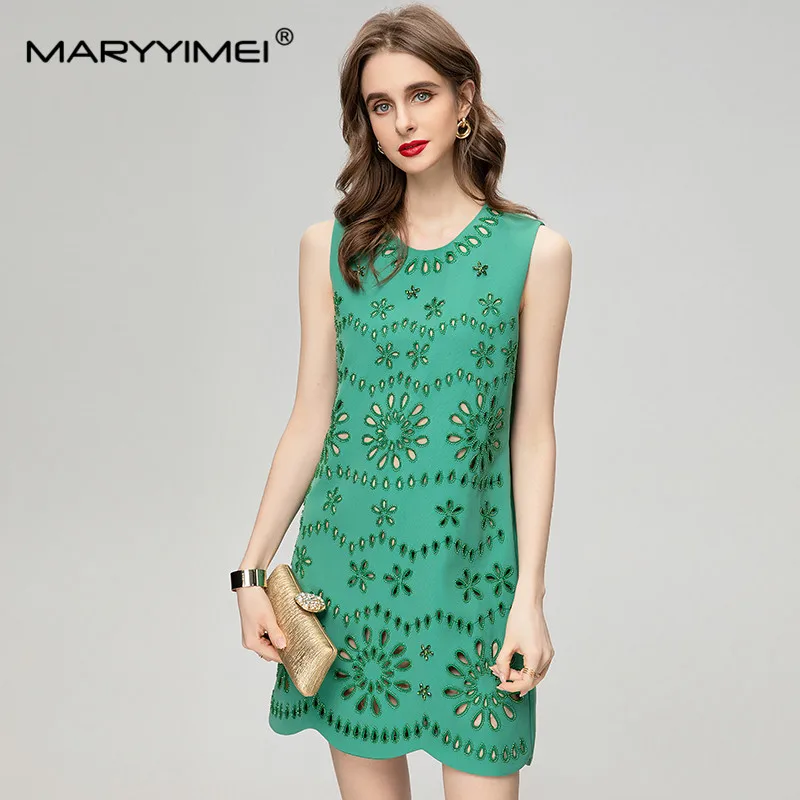 

MARYYIMEI New 2024 Summer Fashion Designer Women's dress Sleeveless Hollowing out Beaded Dresses