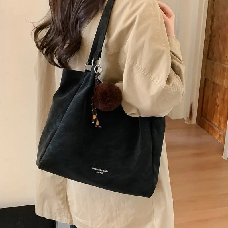 

Ladies Shoulder Bag Made Of Cowhide Leather Boasting High-End Paraguay Trendy Vintage Lightweight Daily Look​