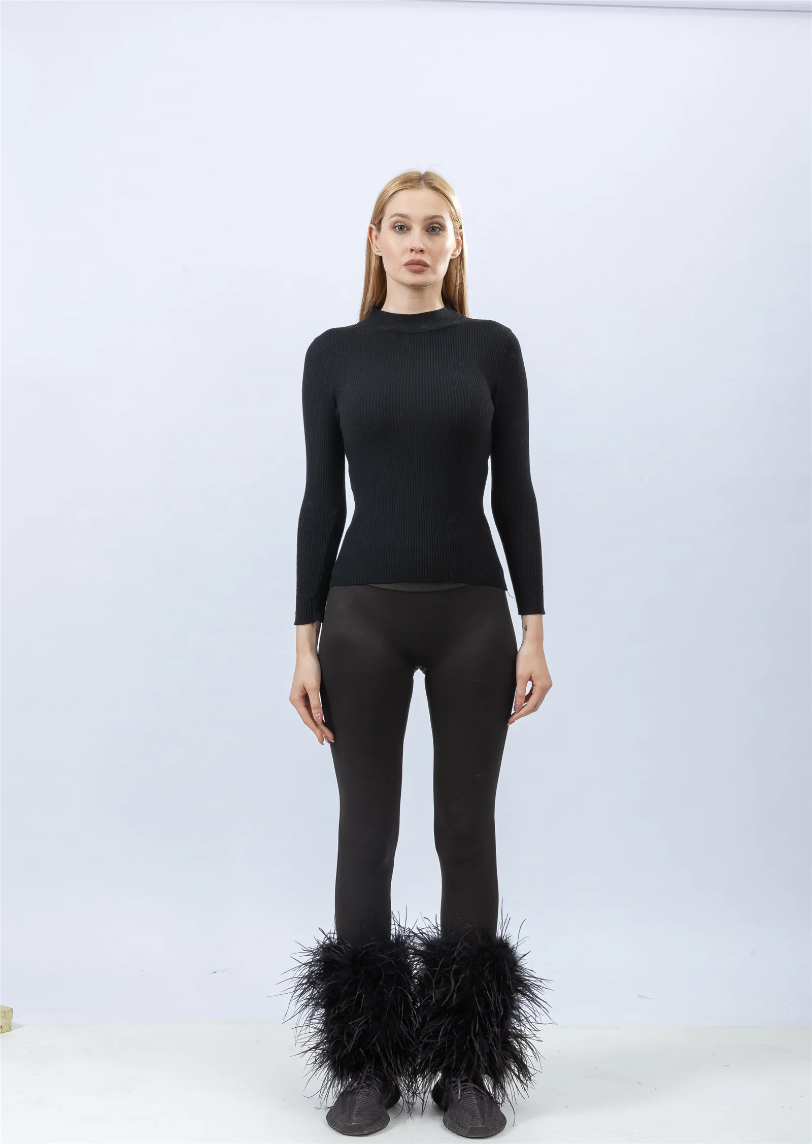 2024 peach fuzz fashion Ostrich Feather Leg Warmer Women Furry Length 28 CM Luxurious Casual B230635