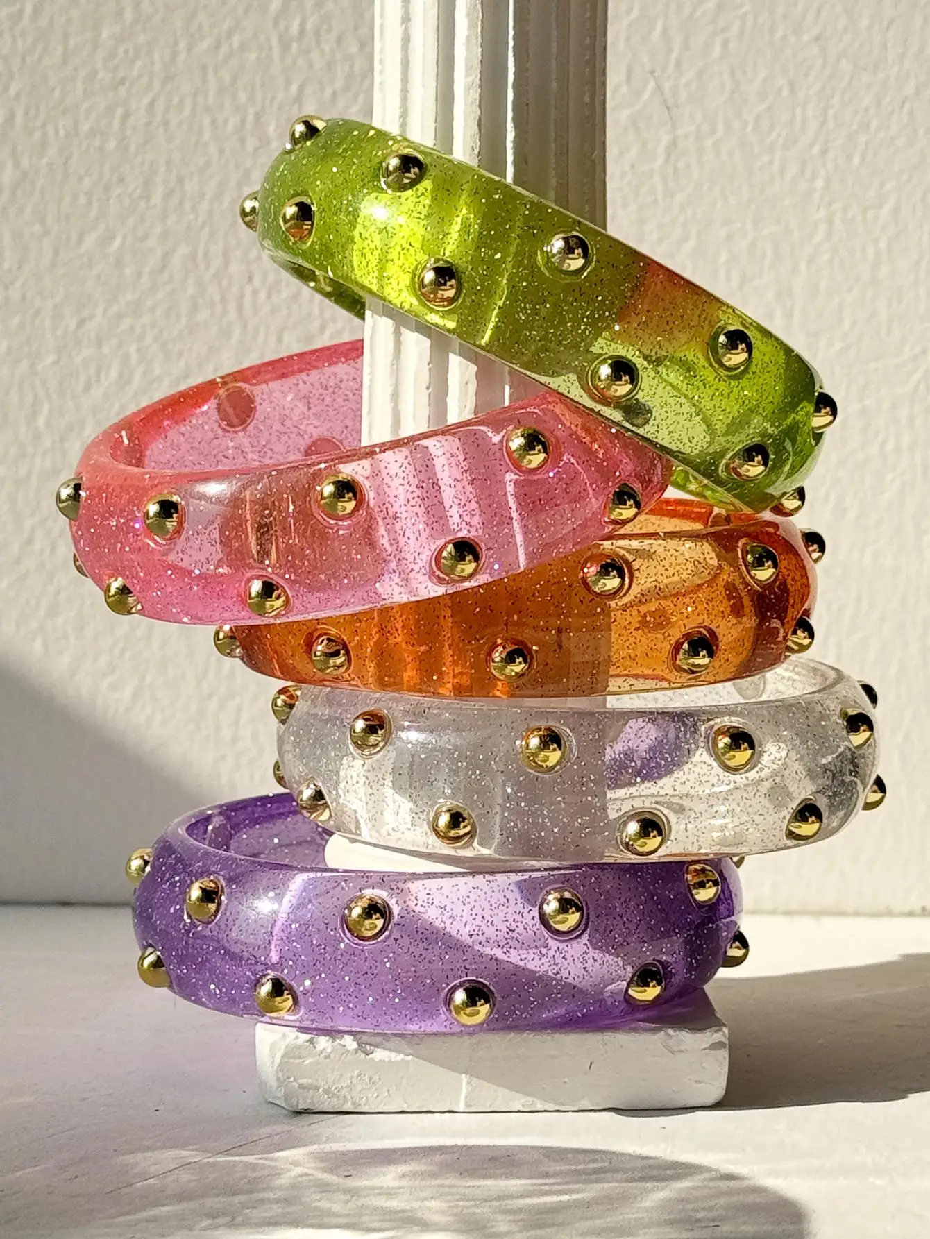 HUANQI Geometric Transparent Glitter Gold Color Bean Colored Round Resin Bracelet for Women Simple Fashion Elegant Jewelry 2024