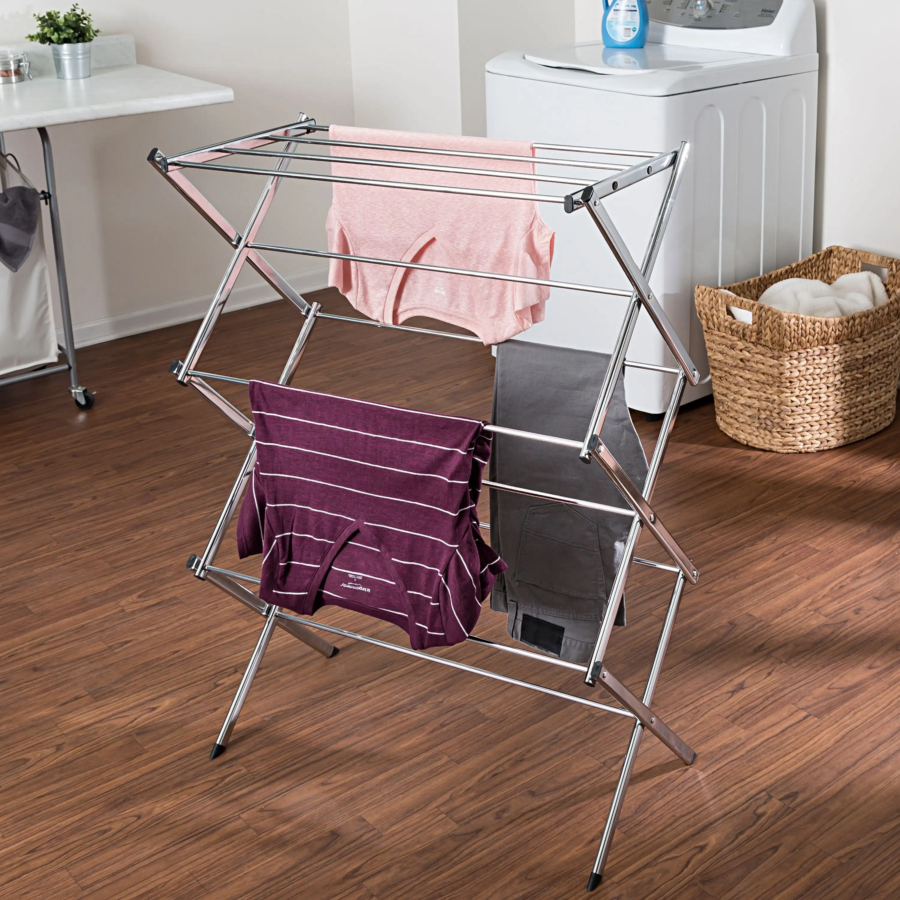 

Honey-Can-Do Steel X-Frame Collapsible Accordion Clothes Drying Rack, Chrome