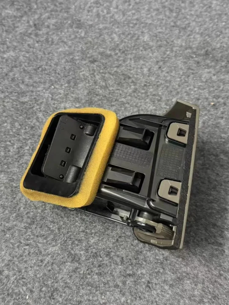 For NISSAN 2006-2011 SYLPHY Instrument Panel Left and Right Sides Air Conditioning Vent Air Outlet Grey