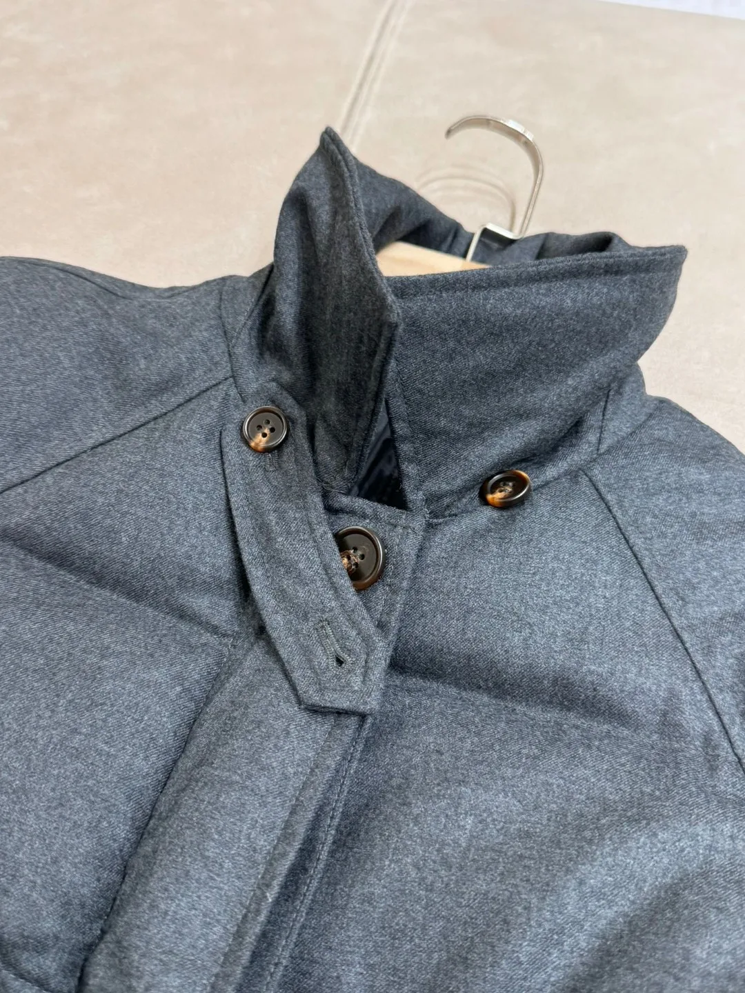 High-quality wrap up wool puffer stuffed with goose down