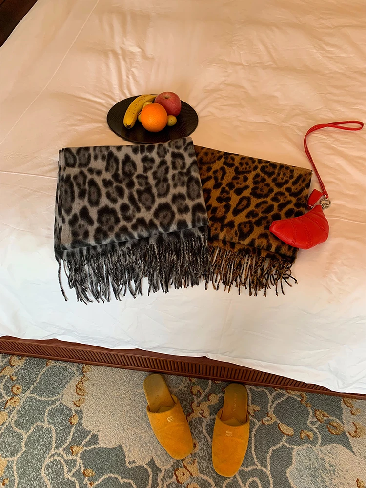 Women's Scarf 2025 New Design Sensation Small Cro Fringe Leopard Print Woolen Autumn Winter Versatile Korean Sle Long Rec...