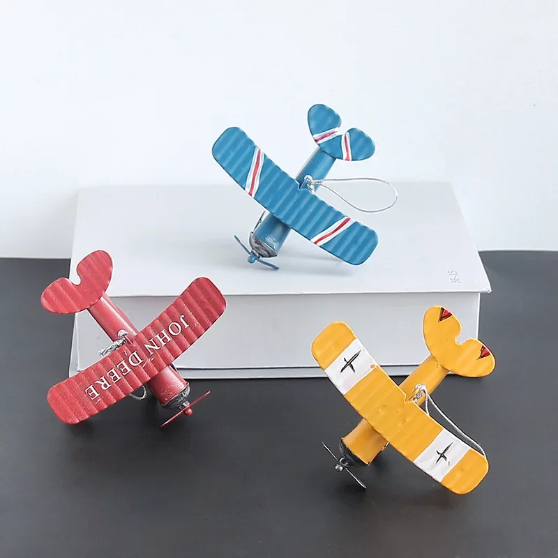 

Creative retro wrought iron small airplane model ornaments, home metal crafts gifts for living rooms, bedrooms, and study rooms