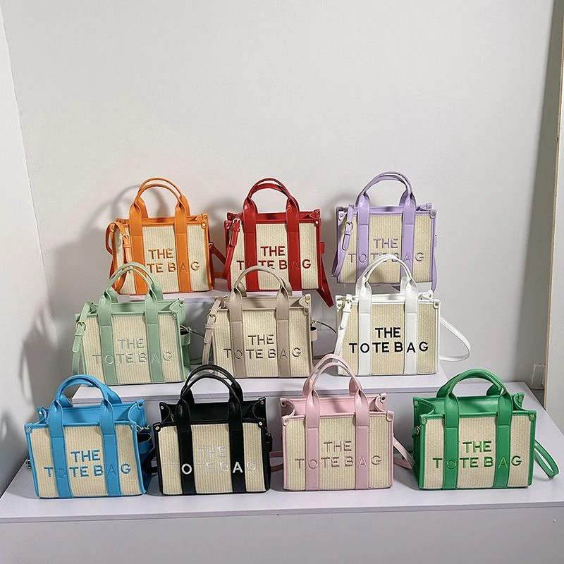 

The latest fashionable straw bag is popular with large-capacity tote bags featuring classic design. Size: 27*21*10cm