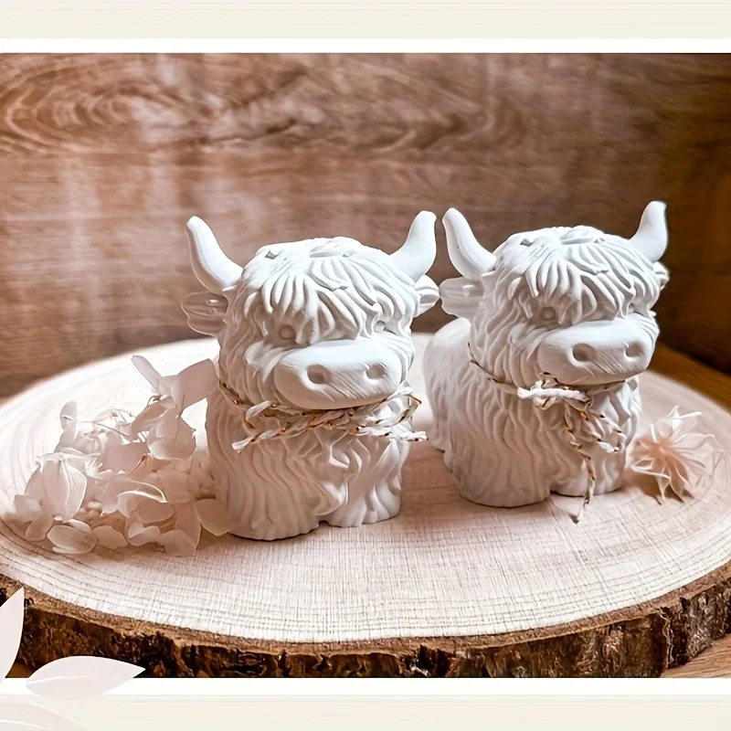 

SILIKE LUFEI Highland Cow Silicone Mold - Handmade Mini Cow & Buffalo Candle & Clay Crafting Mold with Expressive
