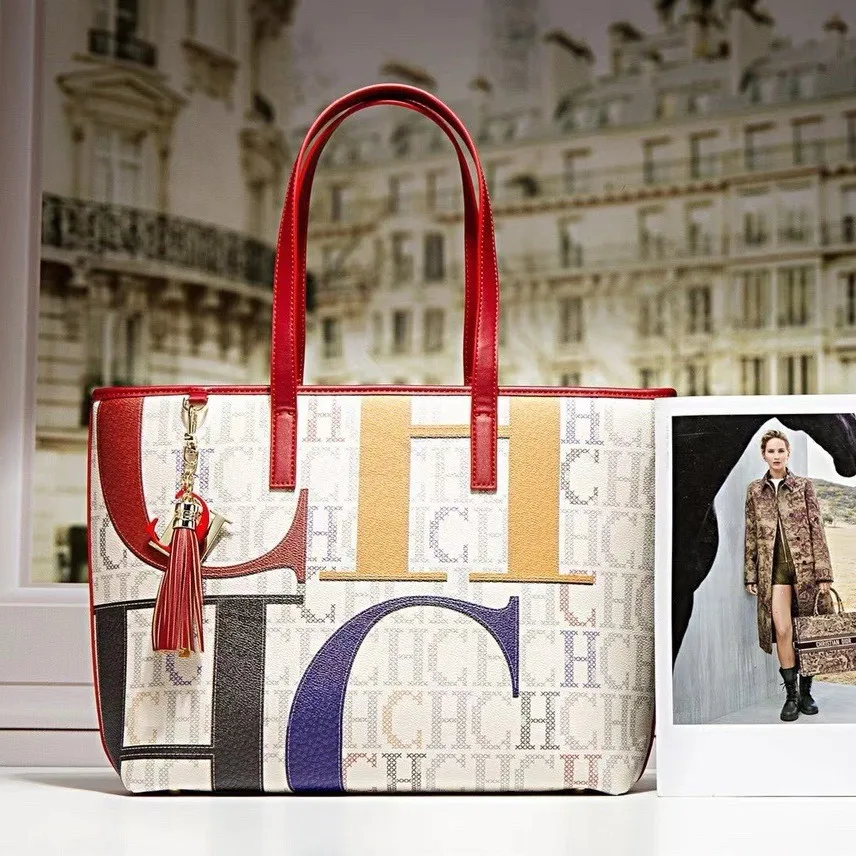 

Fashionable Ladies Messenger Bag Made of River-Printed Leather Boasting High-End Paris Vintage Daily Modern Style