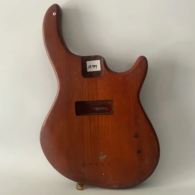 

JB999 Solid Alder Wood Unfinished Electric Bass Body Custom Order with One Pickups Right Hand with Damages for DIY