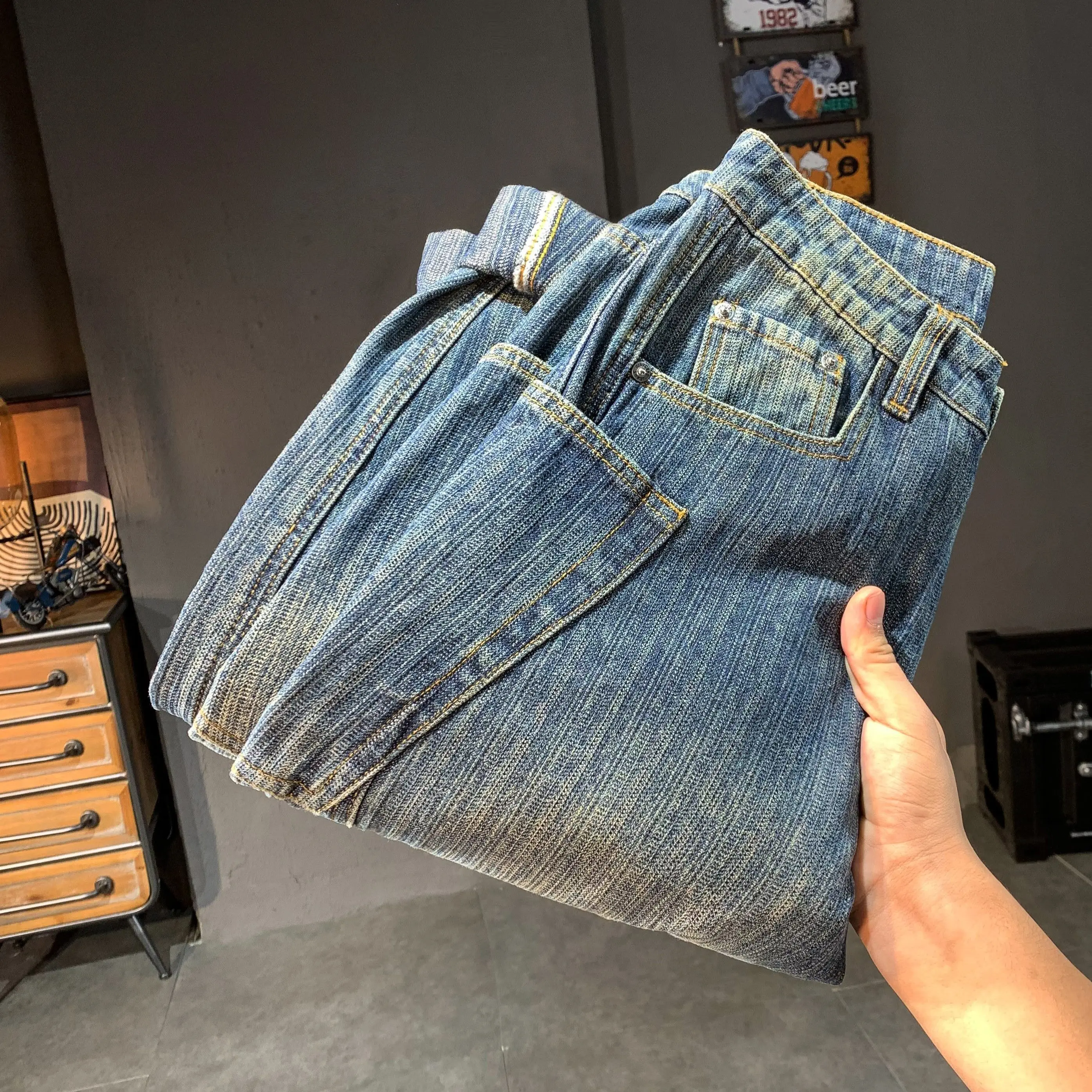 Hip Pop Retro Azul Baggy Fit Cargo Jeans Hombres Bolsillos laterales Sueltos Pierna ancha Pantalones empalmados para hombre