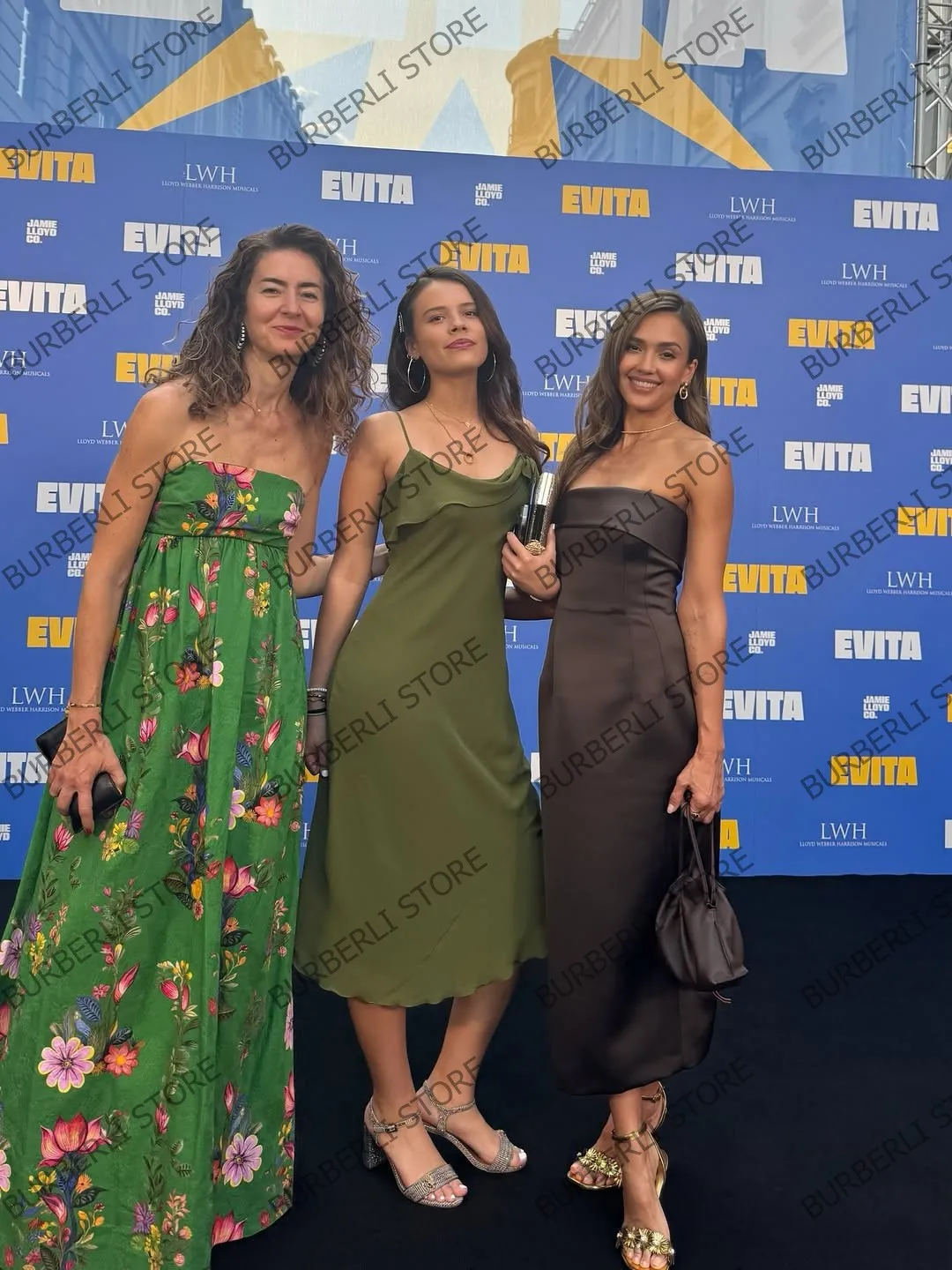 Robe de bal sirène en Satin moderne, Sexy, sans manches, en taffetas, longueur thé, robe de soirée de célébrité, à la mode