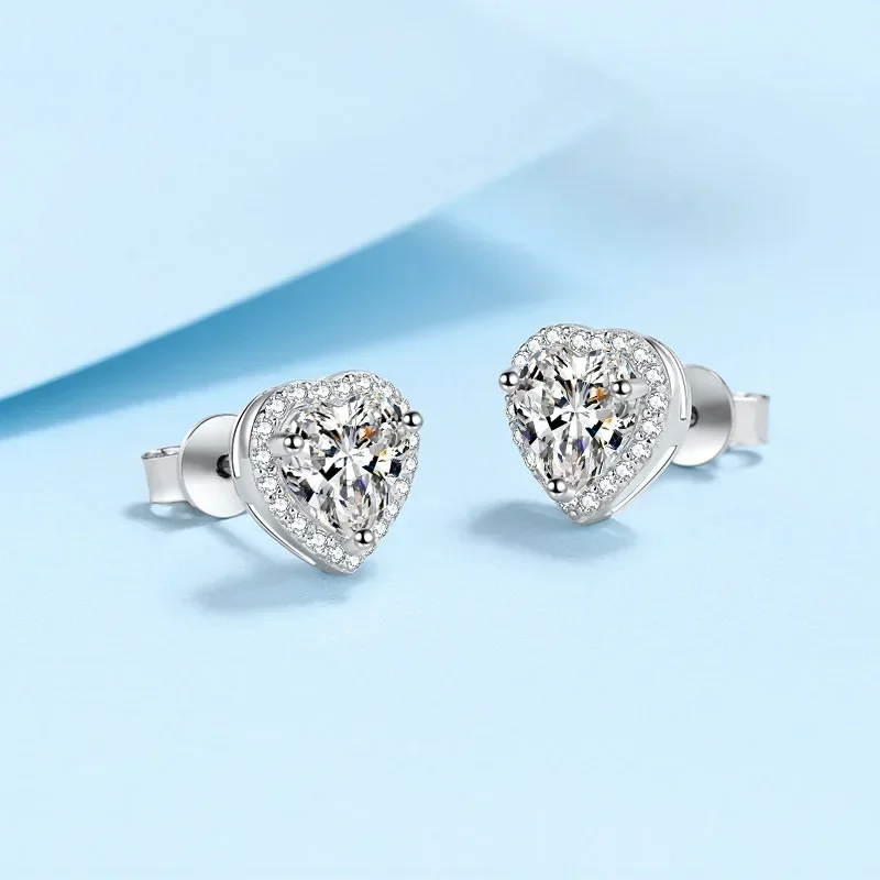 

Unusual Heart Halo 0.5/1/2 Carat D Color Moissanite Diamond Stud Earrings, Luxury White Gold 18K Fine Jewelry Women Wedding Type