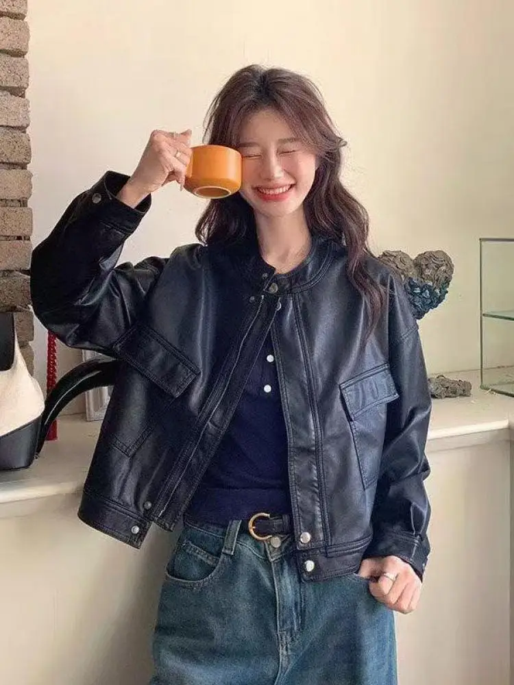 

Autumn Winter Fashion Black Pu Leather Coat Women Elegant Long Sleeved Zipper Pocket Short Jackets 2025 New Streetwears Clothing