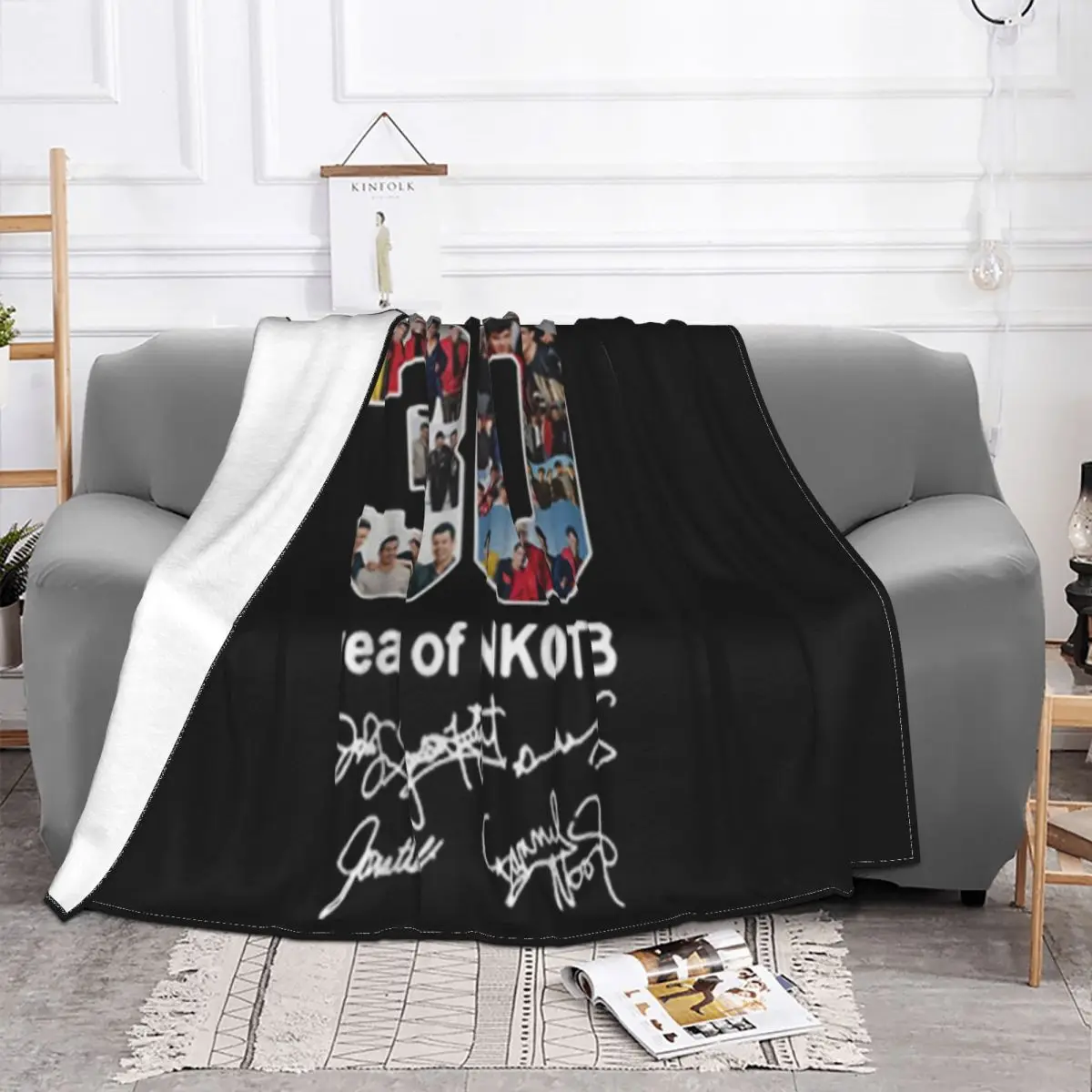 30 Years Of Nkotb Signatures Leisure Animal Female Womens Cheap Price Cartoon Normal Chinese Style Kawaii Throw Blanket