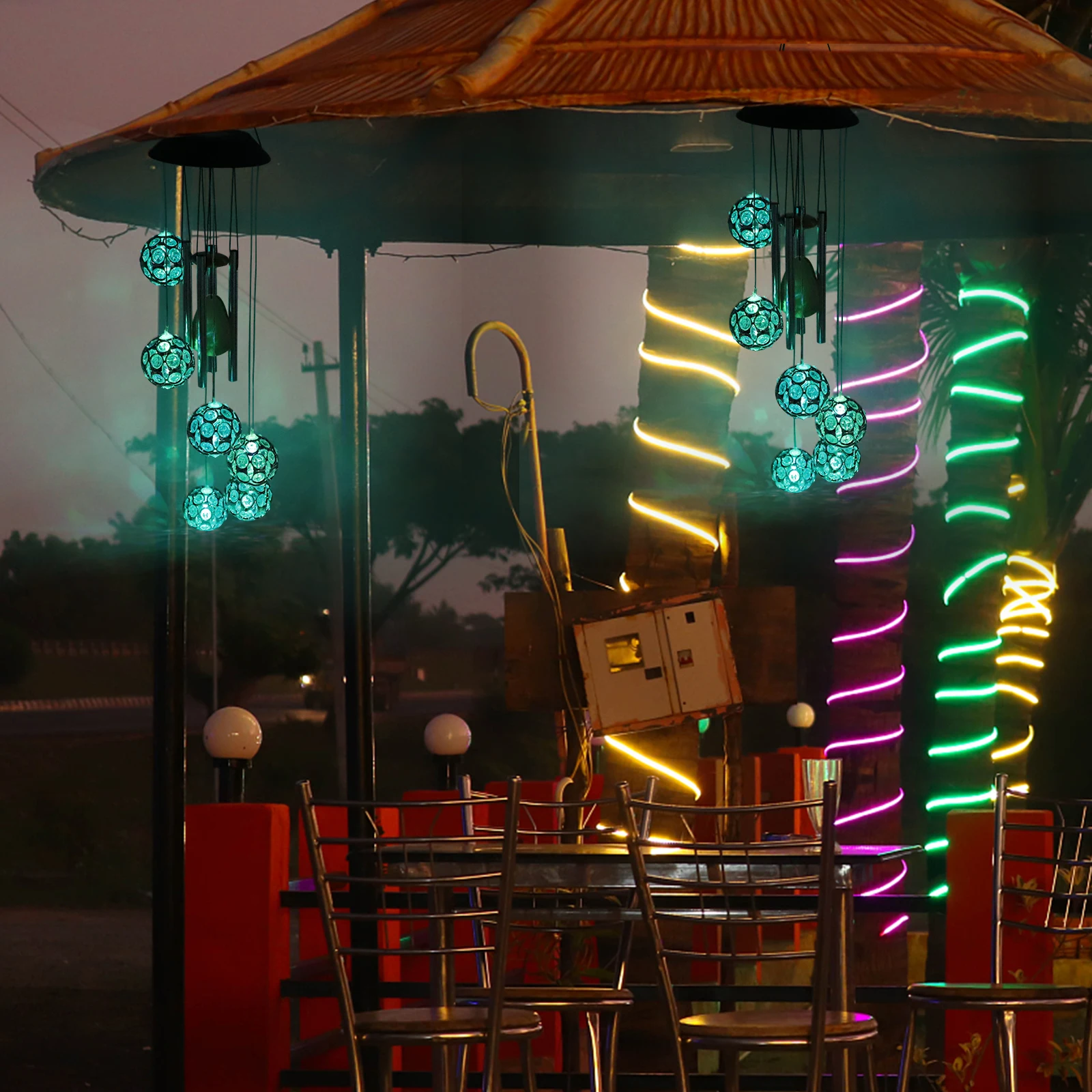 

1Pcs Solar Outdoor Wind Chime Light Diamond Ball Waterproof Garden Pendant Lamp Yard Hanging Lamp Decorative Iron Wind Bell