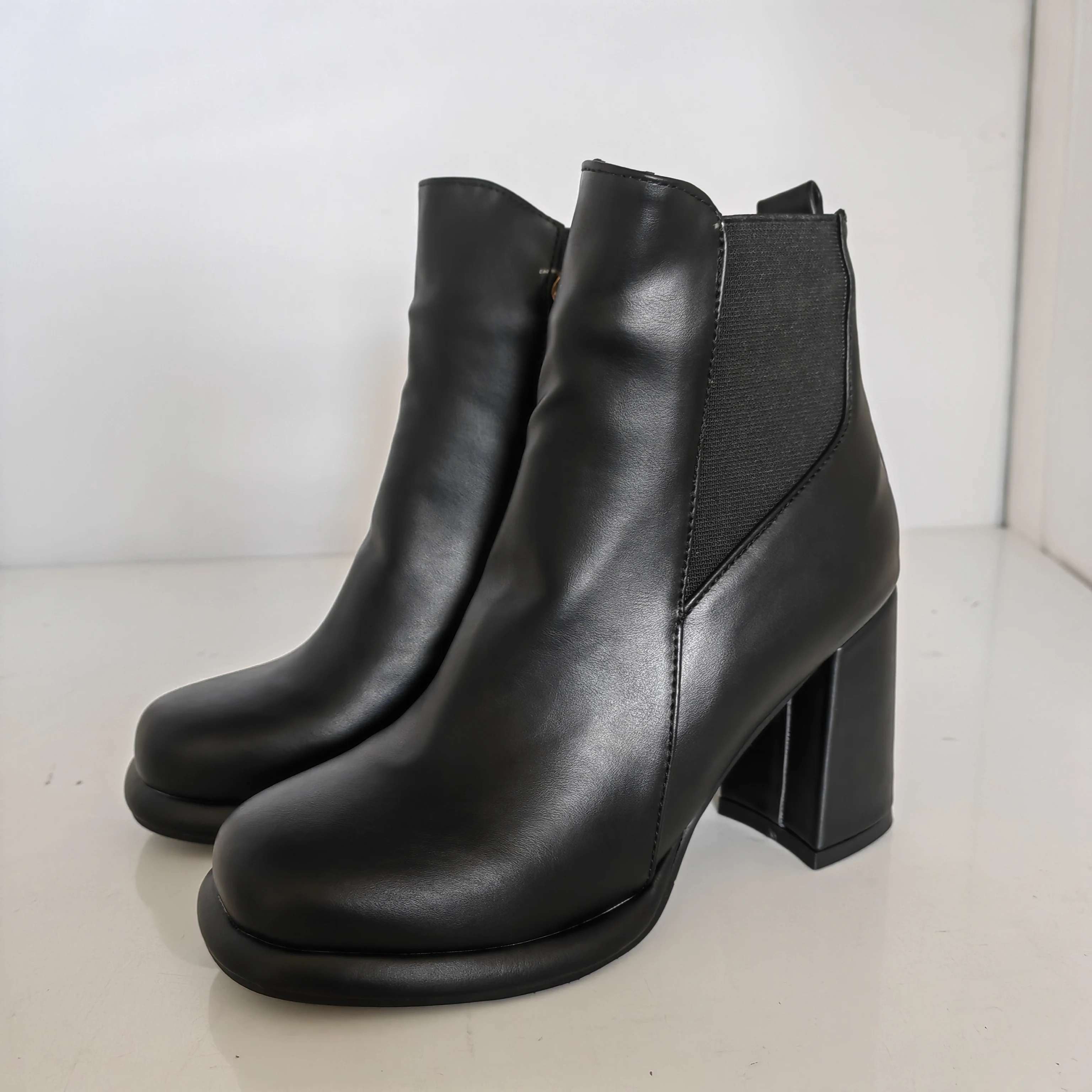 

ORCHALISA Womens Short Boots Suede 11cm Chunky Heels 8.5cm Round Toe Splice Big Size 32 33 46 47 48 Platform Shoes Lady S4279