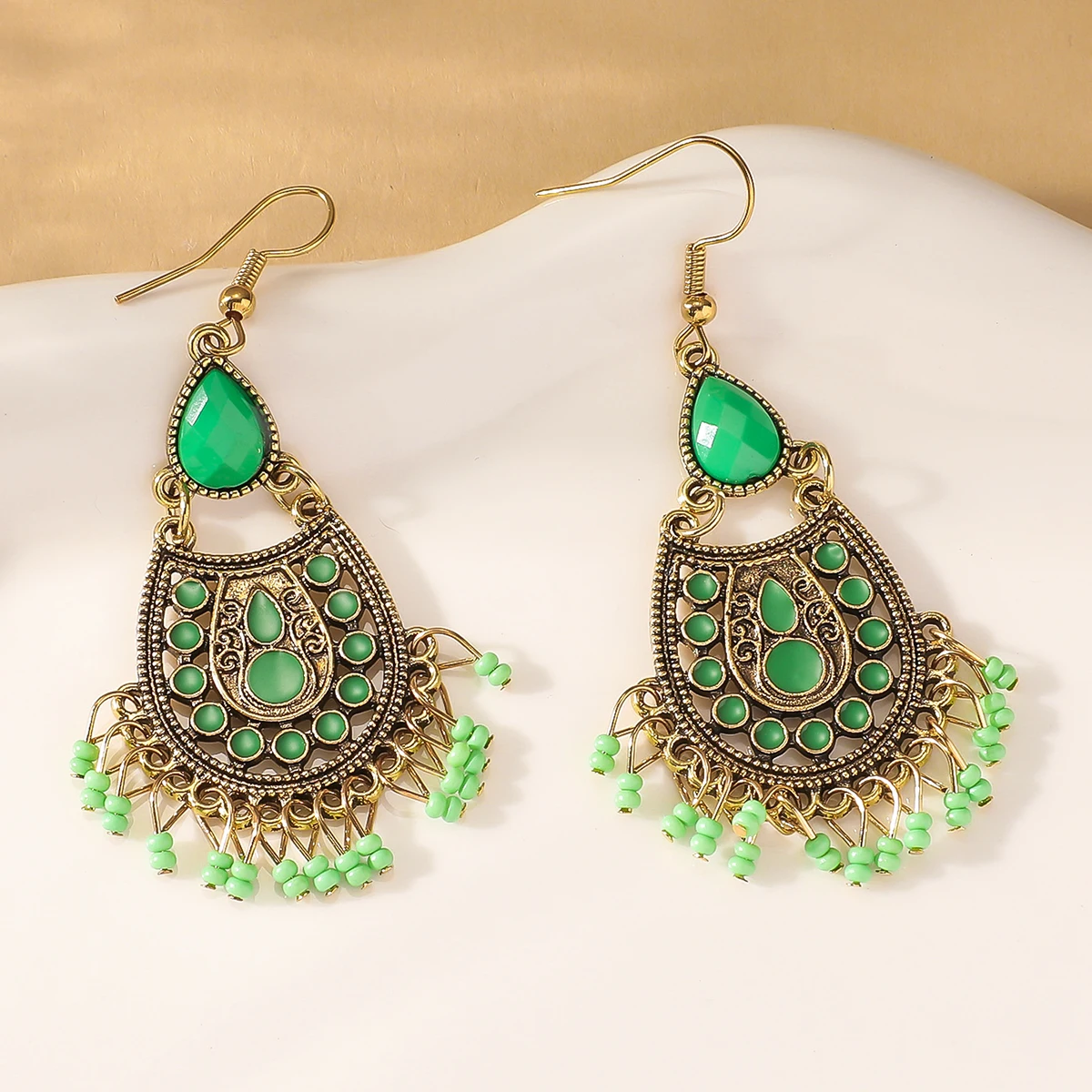 Bohemian retro tassel earrings, grand, fashionable, exaggerated earrings, ethnic style long earrings for women