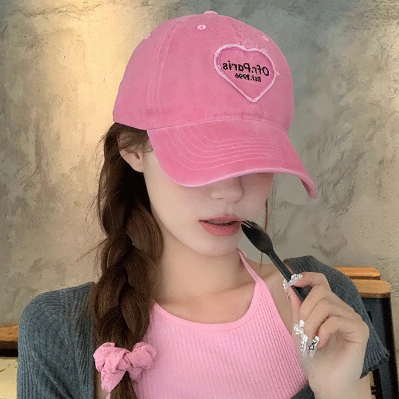 Frühling und Sommer süße und coole herzförmige rosa bestickte Baseballkappe vielseitige Retro-gewaschene Entenschnabelmütze mit weichem Oberteil