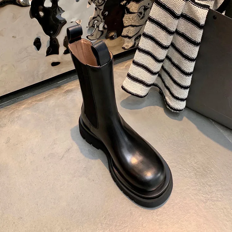 

New chimney boots 2026 spring thick soled midsole short boots Knight Cher women's shoes