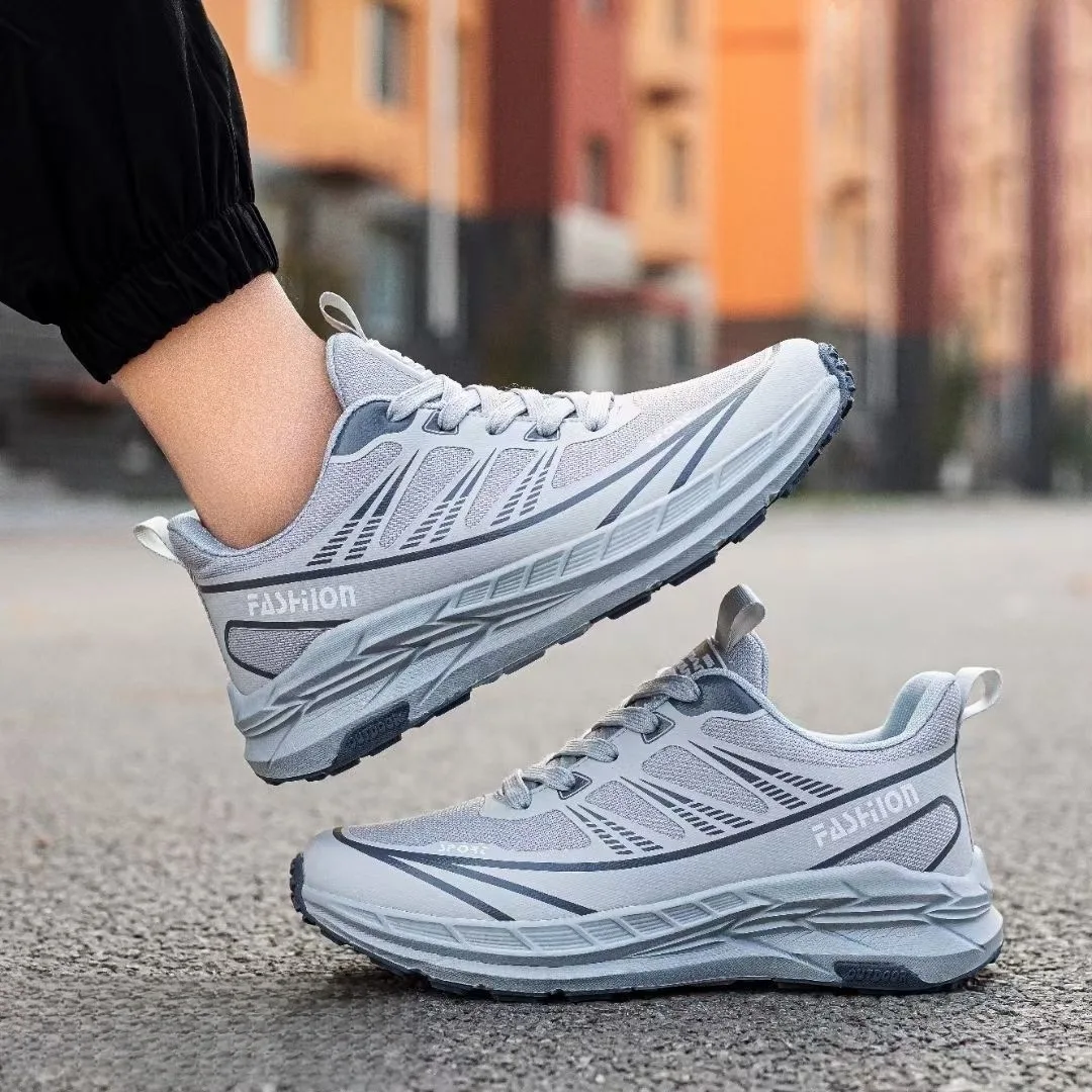 2026 Men's Outdoor Sports Shoes New Casual Running Shoes Comfortable Breathable Upper Durable Rubber Outsole