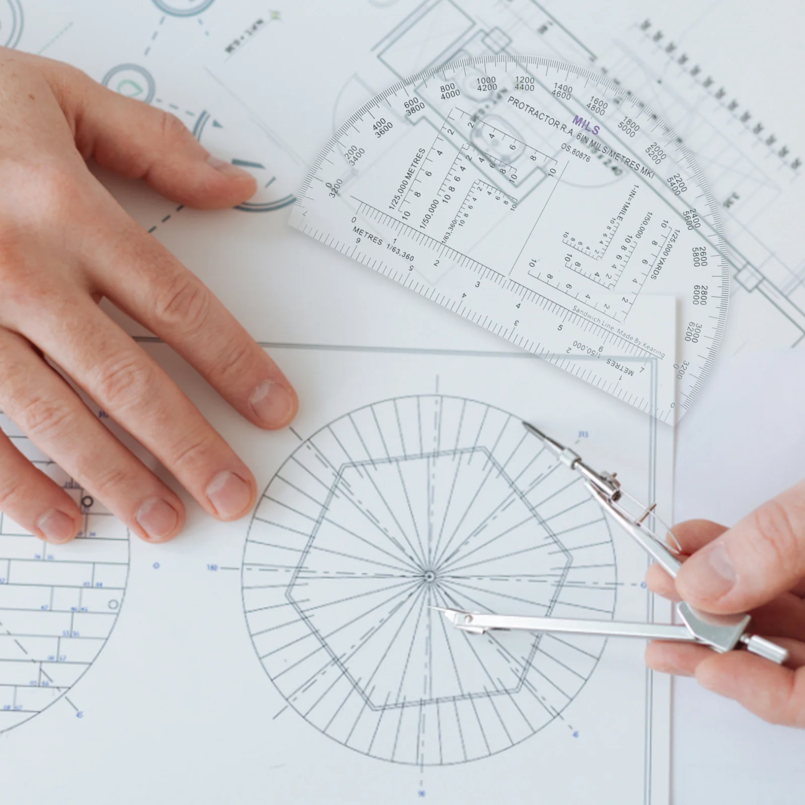 مقياس زاوية دقيق مقاوم للاهتراء منقلة عسكرية لملحقات أدوات القياس الاحترافية
