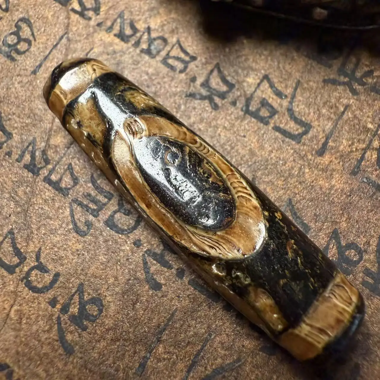 Himalayan Vintage Tibetan DZI Beads Old  pattern Agate Old material Weathering Become a Buddha at a glance  Amulet Pendant