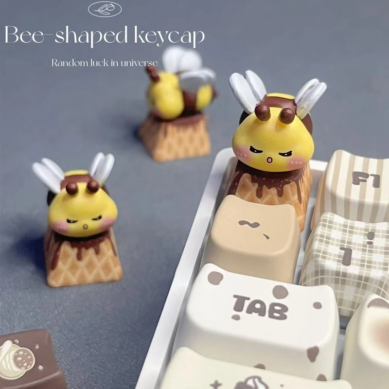 

DIY Cute Bee Keycaps Creative Birthday Gifts Game Mechanical Keyboard Keycaps Universal Animal Keycaps