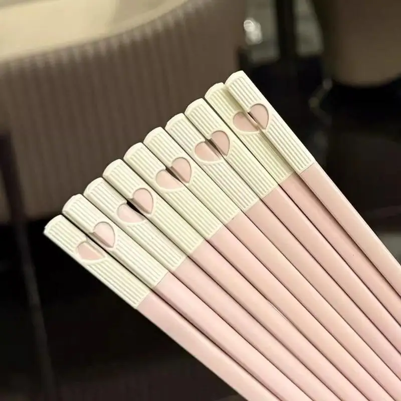 New 1 Pair Non-Slip Colorful Japanese Chinese Chopsticks Sushi Sticks Reusable Korean Chopsticks Healthy Alloy Tableware