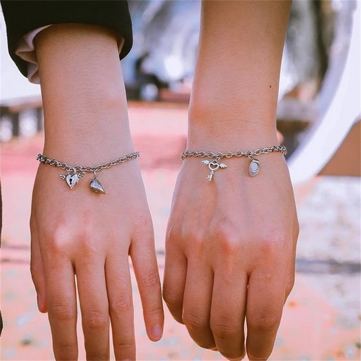 2Pcs/Set Fashion Heart Magnetic Attraction Astronaut Couple Bracelet For Women Men Lock Key Matching Bracelet Friendship Jewelry