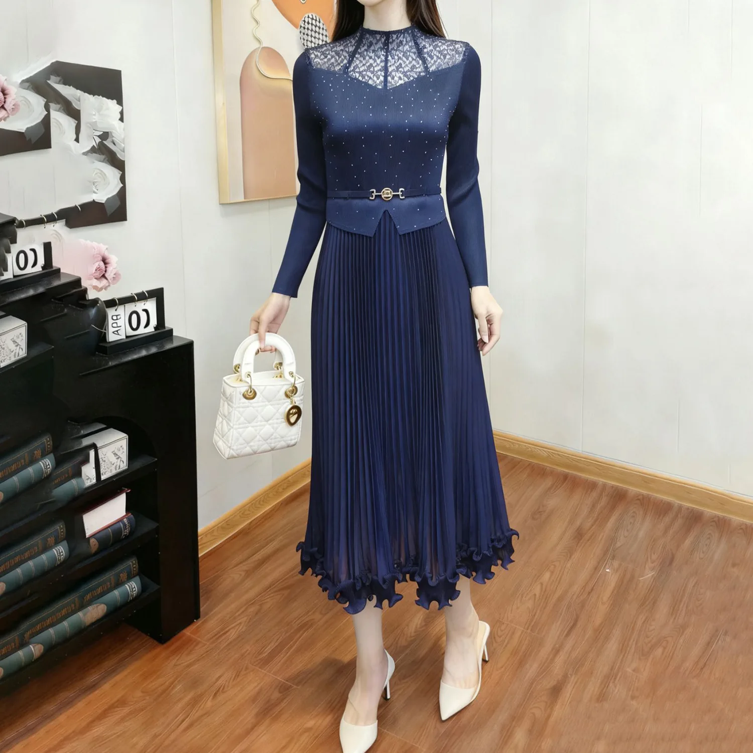 

Miyake Pleated 2026 New Dress Personalized Design Lace Half-high Neck Slim Long-sleeved Fishbone Pleated Skirt Skirt Pleat