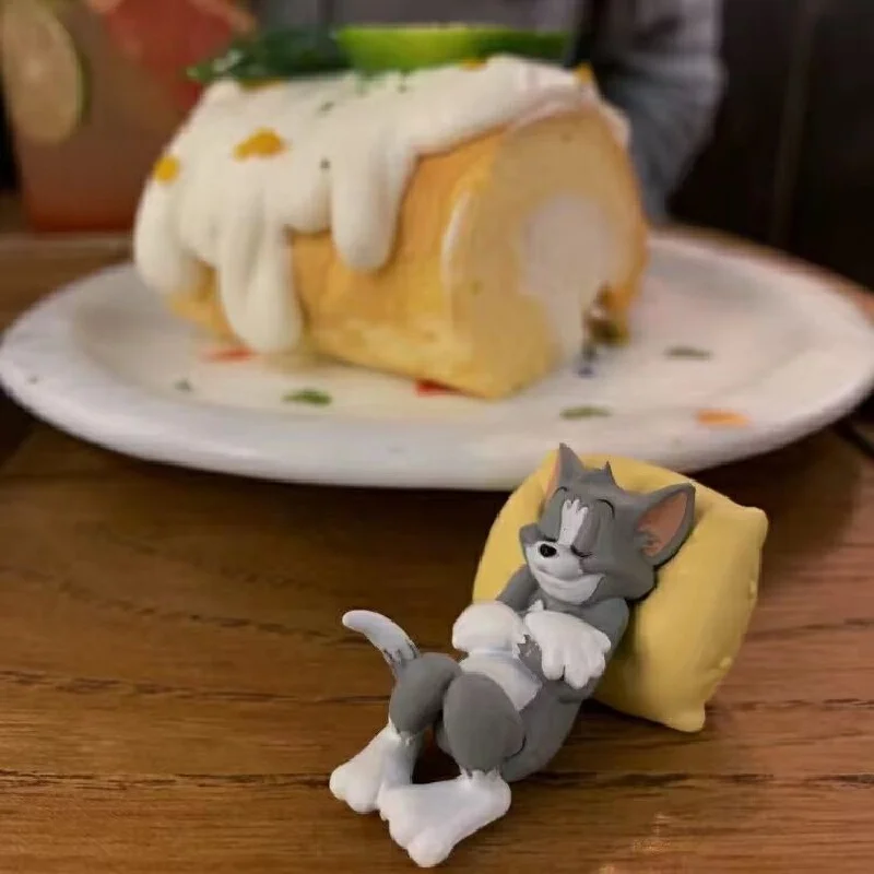 톰과 제리 고양이와 마우스 자동차 액세서리 자동차 인테리어 장식 귀여운 책 데스크탑 수공예품 인형 작은 장식품