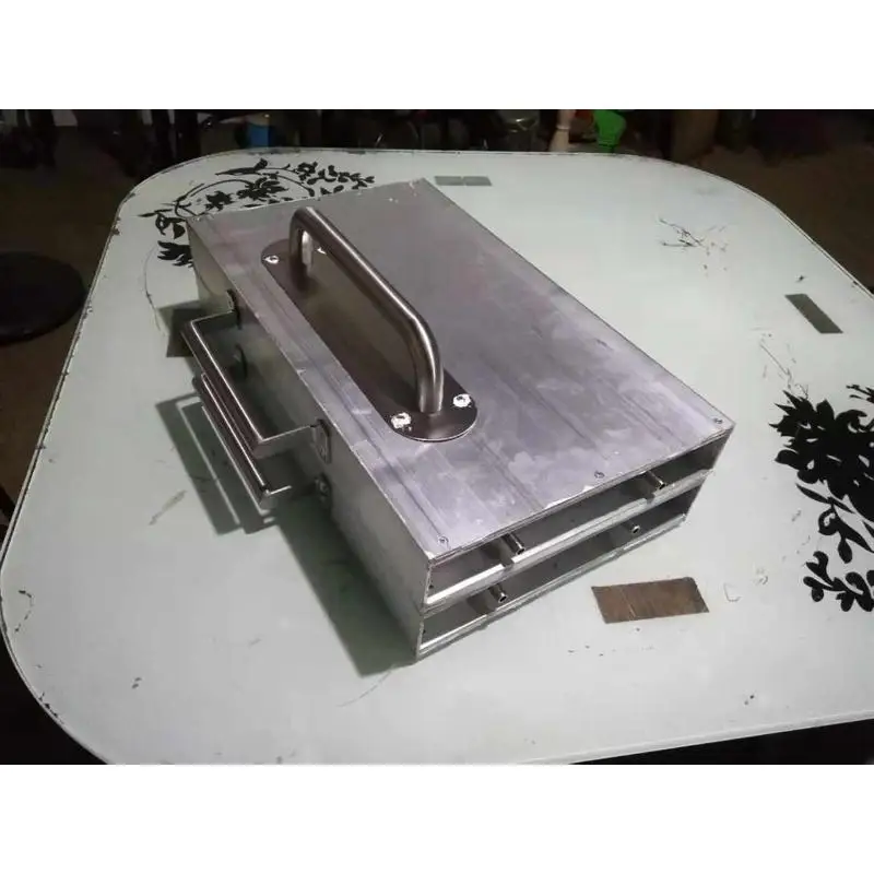 Basic cement Yisan aluminum alloy can be used to press non-bee machine hot plate hand-pressed bee continuous mold water cooling