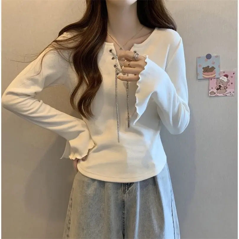 

Wood Ears With Chain Button V Neck Long Sleeve Women T Shirts Sexy Slim Elegant Harajuku Crop Top Korean 2023 New Fashion Summer