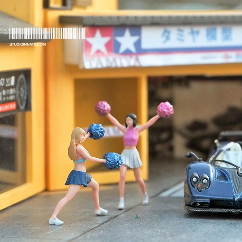 Kicarmod 1/64 skala Model patung miniatur cheerleader gambar miniatur boneka model dalam skala Model Diecast